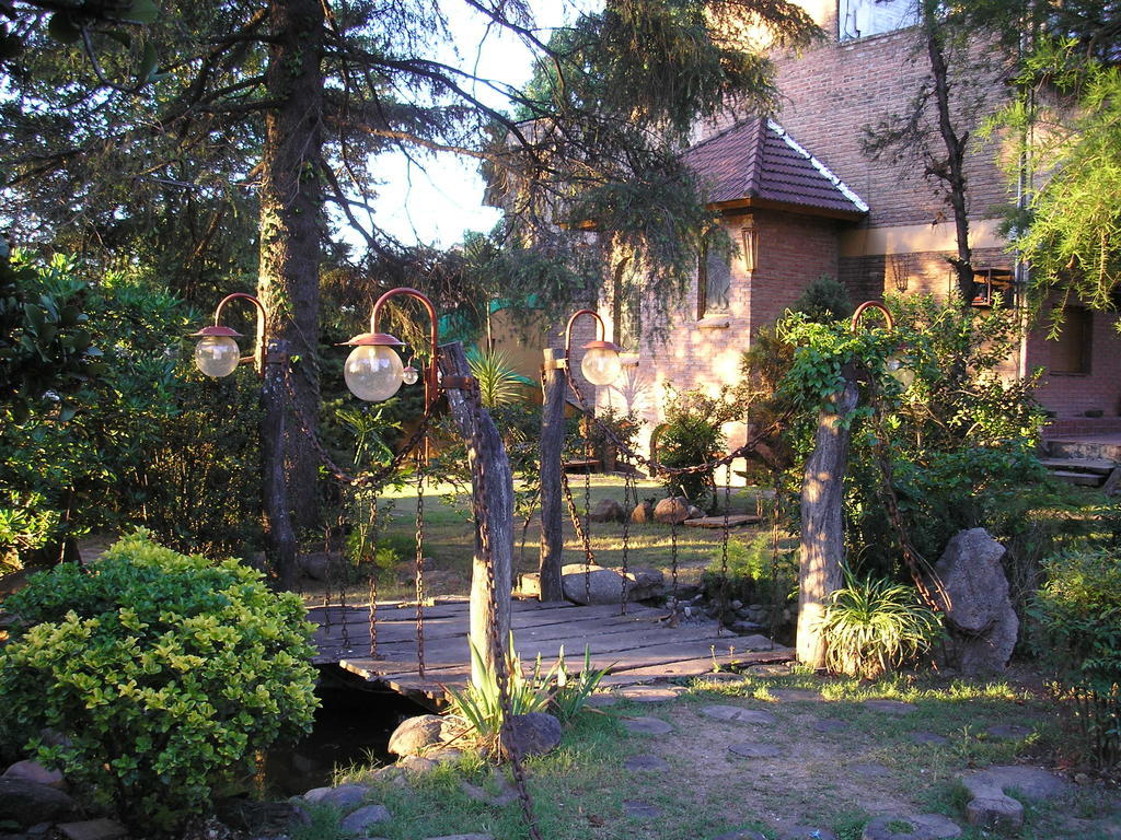 Mon Petit Hotel Villa Carlos Paz Exterior foto